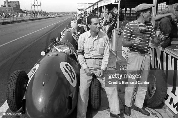 Roberto Mieres, Bernard Cahier, Maserati 250F, Grand Prix of Great Britain, Aintree Motor Racing Circuit, 16 July 1955. Roberto Mieres, one of the...