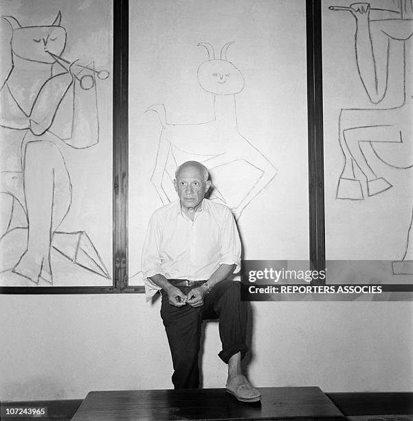 Pablo Picasso at the opening of his ceramics exhibition at the Antibes museum, today known as the Picasso Museum, the first museum in the world to be...