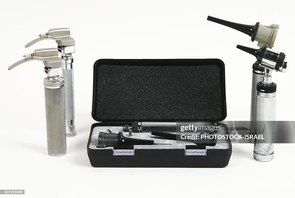 Otoscope set