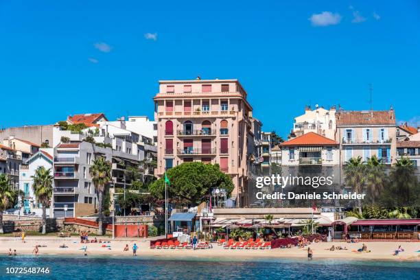 france, provence-alpes-cote-d'azur, var, toulon, mourillon beaches, lido beach - toulon france stock pictures, royalty-free photos & images