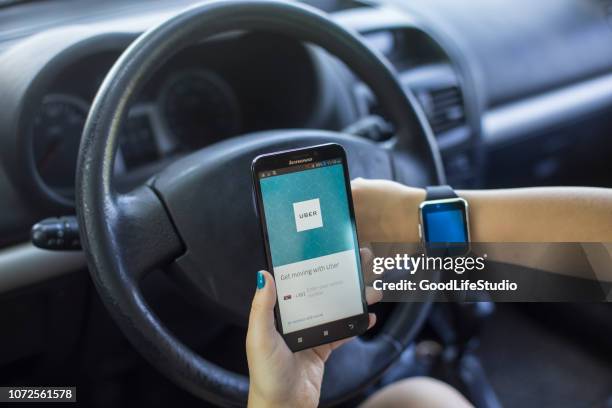 Uber App Screen Photos and Premium High Res Pictures - Getty Images