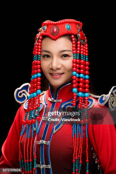 women in the mongolian costumes - mongolischer abstammung stock-fotos und bilder