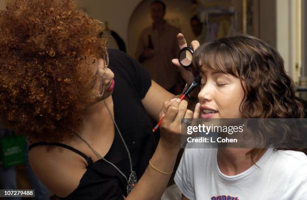 Shannon Elizabeth during Sunset Marquis Oasis Hosts Pre-MTV Awards with SPIN Magazine & Rock the Vote at Sunset Marquis Villas in West Hollywood,...