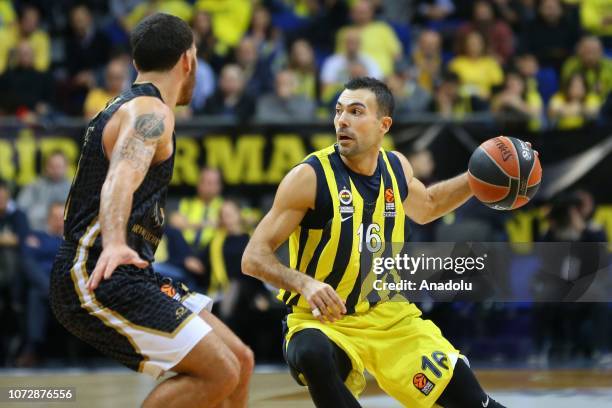 Kostas Sloukas of Fenerbahce in action against Mike James of AX Armani Exchange Olimpia Milan during the Turkish Airlines Euroleague basketball match...