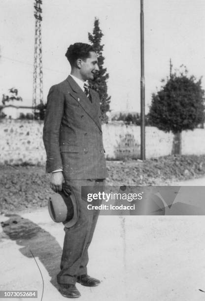 1920er jahre italienische familienporträt - fashion archive stock-fotos und bilder