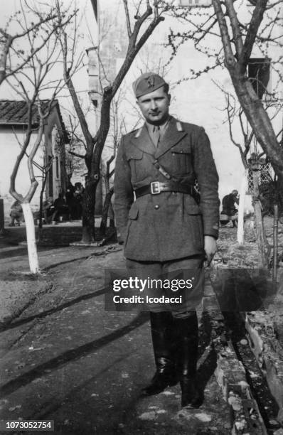 1920s italian soldier portrait - 1940 stock pictures, royalty-free photos & images