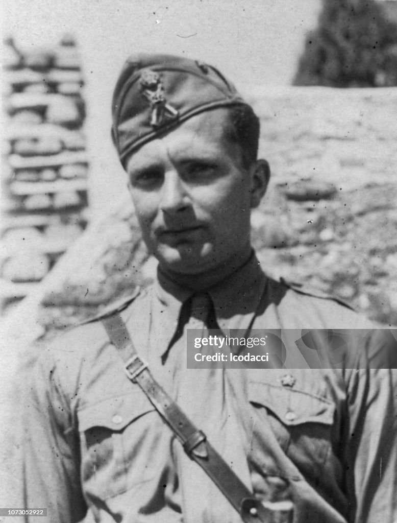 1920s italian soldier portrait