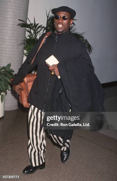 Wesley Snipes during Wesley Snipes Sighted at Los Angeles International Airport - February 21, 1994 at Los Angeles International Airport in Los...