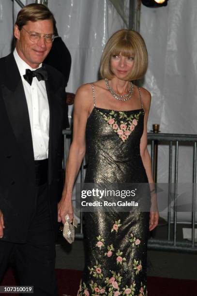 Shelby Bryan and Anna Wintour, Co-Chair of the "AngloMania" Costume Institute Gala