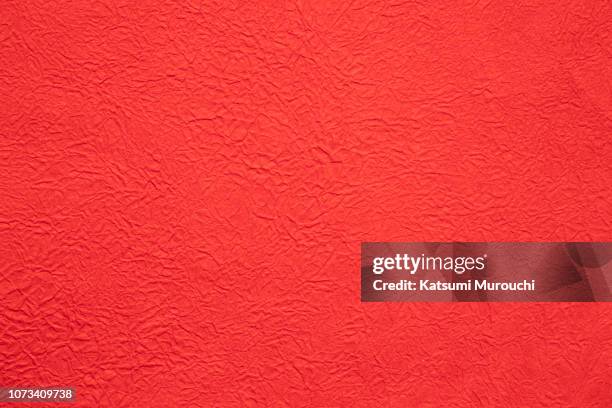 wrinkled red washi paper texture background - washi paper 個照片及圖片檔