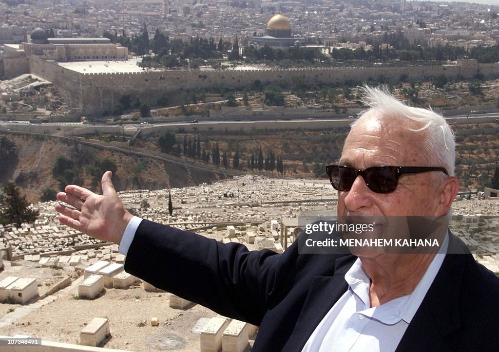 Opposition leader Ariel Sharon of the ri