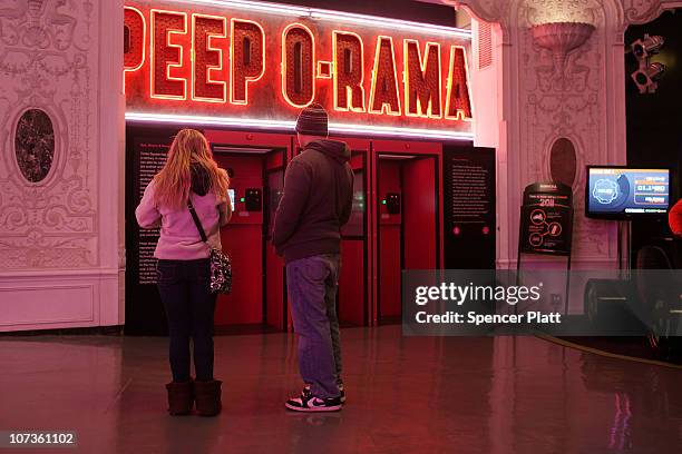 Peeps Ramo 25 Peep O Rama Stock Photos, High-Res Pictures, and Images - Getty Images