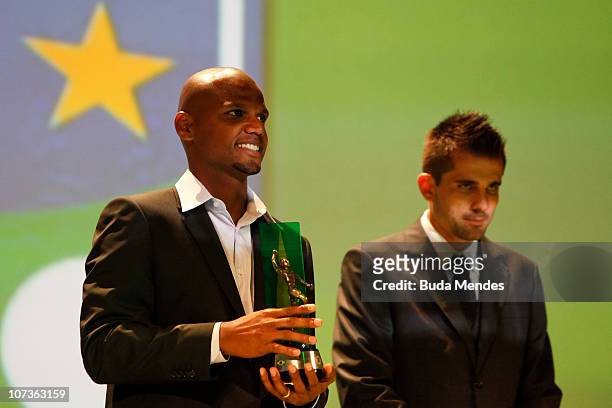 Jefferson and Vitor of Gremio are awarded as the best goalkeepers of Seria A during the Craque do Brasileirao Award at Teatro Municipal, on December...