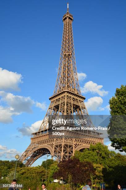 torre eiffel - torre eiffel stock-fotos und bilder