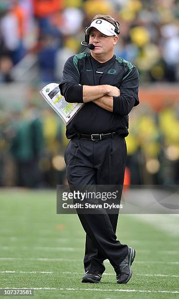 Head coach Chip Kelly of the Oregon Ducks looks on from the sidelines in the second quarter of the game against the the Oregon State Beavers at Reser...