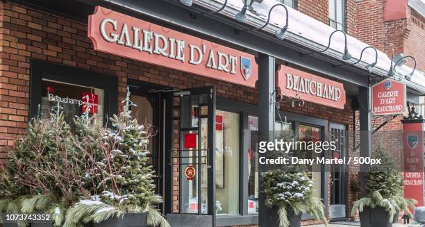 art gallery at baie st paul - baie st paul stock pictures, royalty-free photos & images