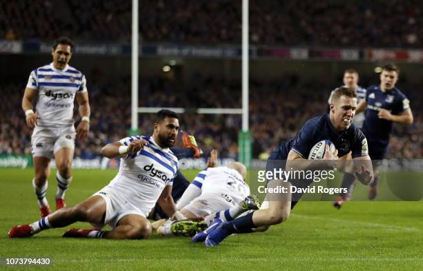 Rory O'Loughlin of Leinster scores his team's second try during the Champions Cup match between Leinster Rugby and Bath Rugby at Aviva Stadium on...