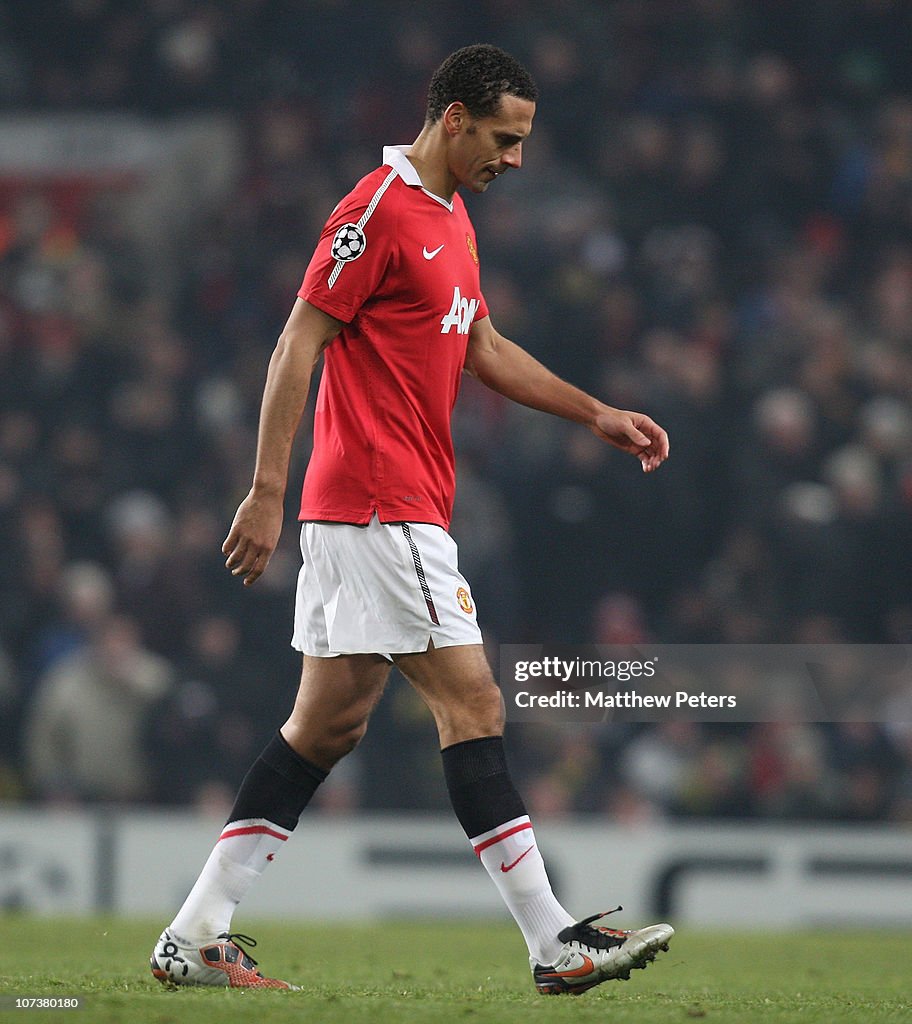 Manchester United v Valencia - UEFA Champions League
