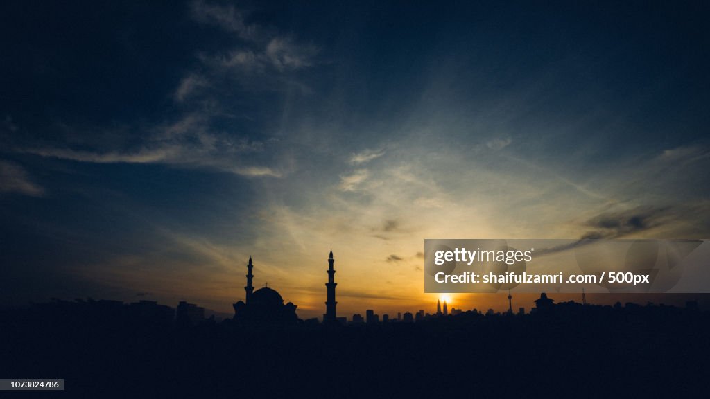 Sunrise over Federal Territory Mosque