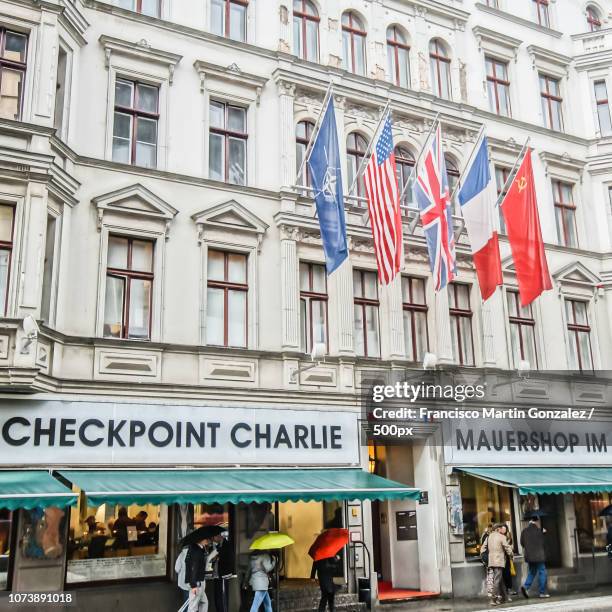 Checkp Point Charlie Inages House At Checkpoint Charlie Photos and Premium High Res Pictures ...