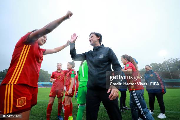Head coach of Spain Maria Is celebrate with Ana Tejada of Spain after winning the game during the FIFA U-17 Women's World Cup Uruguay 2018 semi-final...