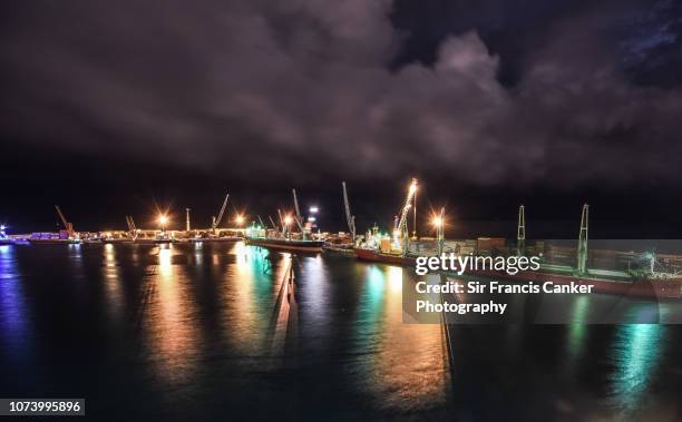 night shift at a shipyard in the mediterranean sea, italy - cantiere navale foto e immagini stock