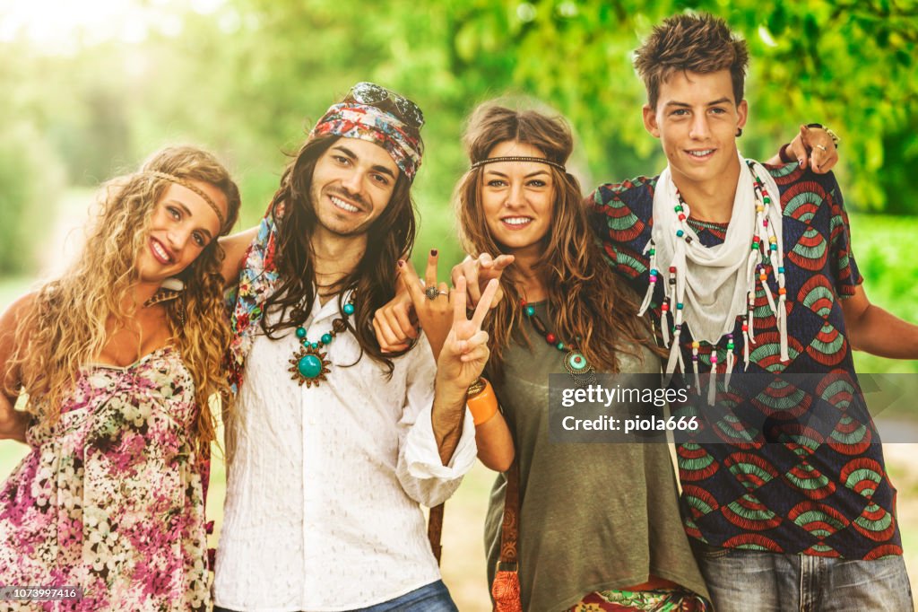 Hippies: old fashioned group of friends