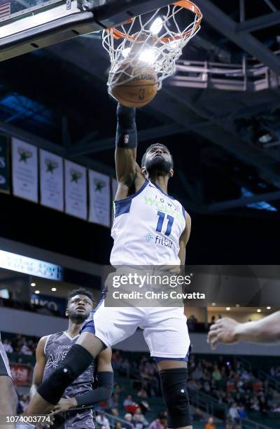 Hakim Warrick of the Iowa Wolves slam dunks against the Austin Spurs during a NBA G-League game on December 15, 2018 at the H-E-B Center At Cedar...