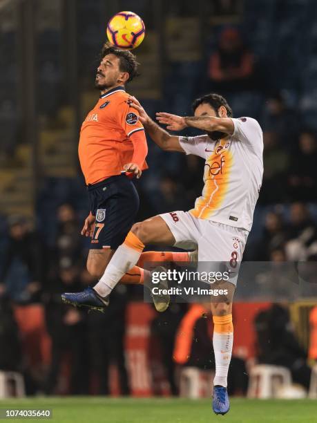 Irfan Can Kahveci of Istanbul Medipol Basaksehir FK, Selçuk Inan of Galatasaray SK during the Turkish Spor Toto Super Lig match between Medipol...