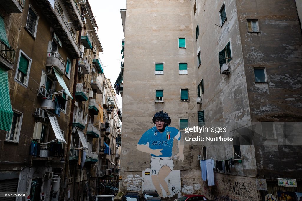 Daily Life In Naples