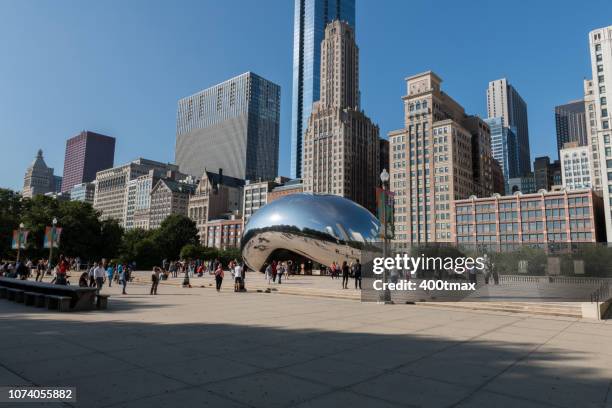 chicago - cloud gate fotografías e imágenes de stock