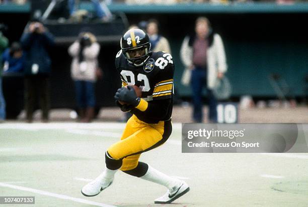 John Stallworth of the Pittsburgh Steelers in action against the San Diego Chargers during the NFL/AFC wildcard football game at Three Rivers Stadium...