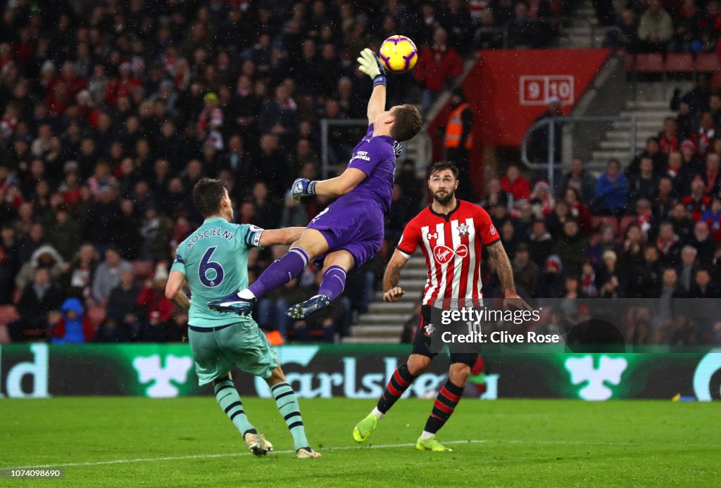 Southampton FC v Arsenal FC - Premier League