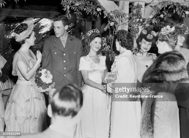 After The Ceremony, Shirley Temple And John Agar Are Being Congratuled By Relatives And Friends On September 19Th 1945.