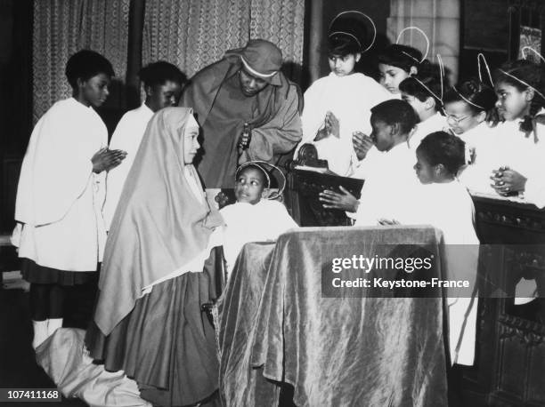 George Webb (Actor) Photos and Premium High Res Pictures - Getty Images