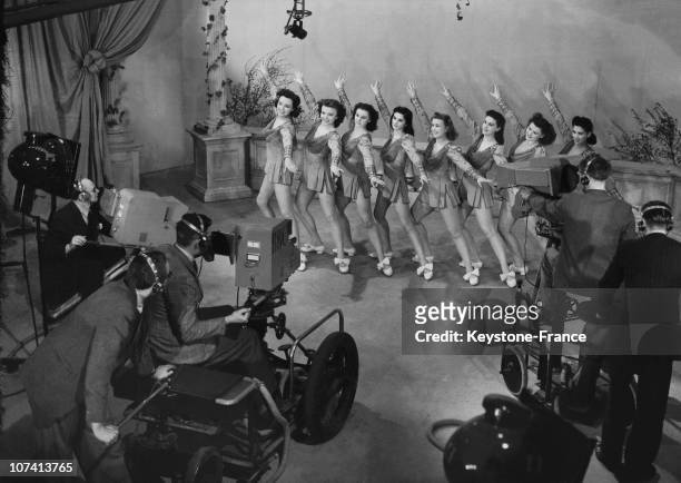 Television Set, First Full Rehearsal Of The Windmill Girls In London In United Kingdom On 1946