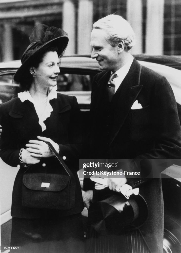 Sir Laurence And Lady Oliver Seen After The Investiture At The Palace On July 8Th 1947.