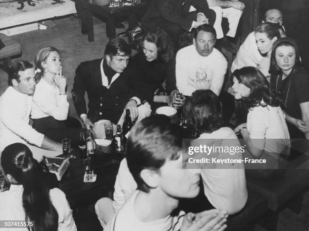 Gunther Sachs, Marina Doria And Princess Marie Gabrielle In Cortina Ampezzo In Italy On 1966