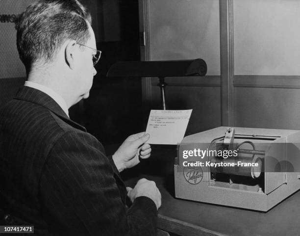 Tellegram Machine 518 Telegram Machine Stock Photos, High-Res Pictures, and Images ...