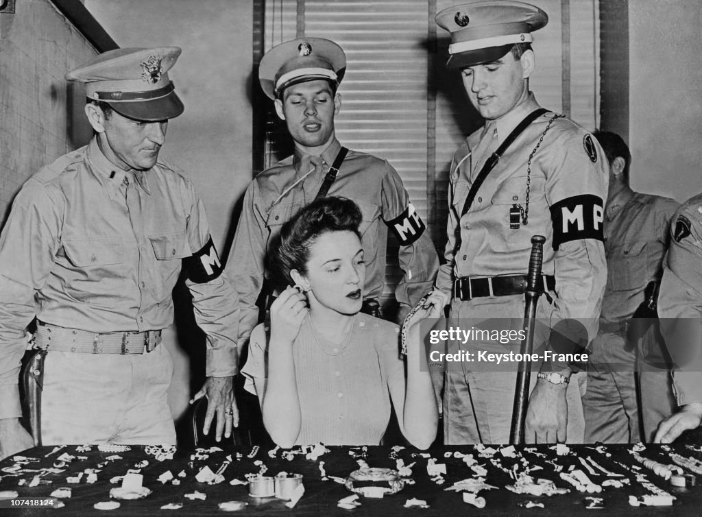 Recovery Of Jewels Stolen By Colonel Durant From Kronberg Castle, Germany In Chicago Police On June 12Nd 1946