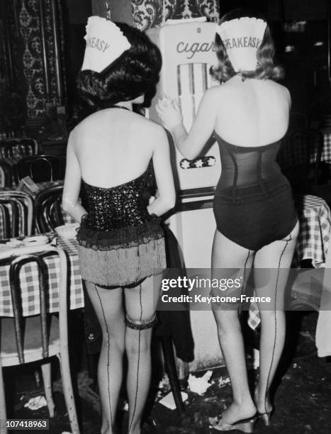 Hostess In A Club In Washington