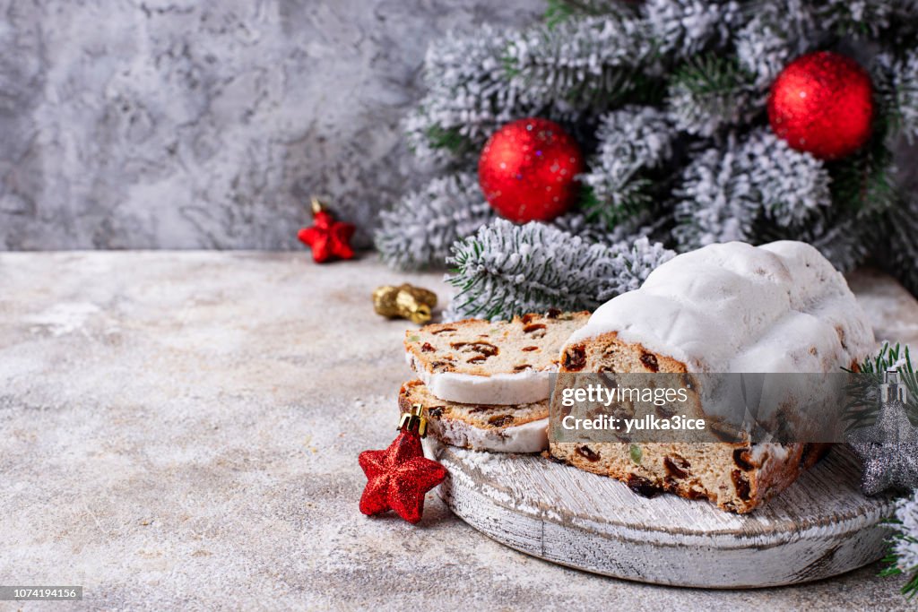Traditionella tyska jul tårta stollen
