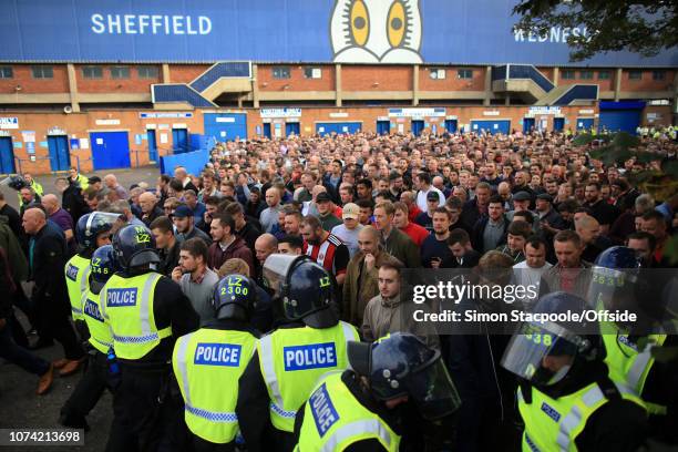 24th September 2017 - Sky Bet EFL Championship - Sheffield Wednesday v Sheffield United - Police keep an eye on the away fans as they leave the...