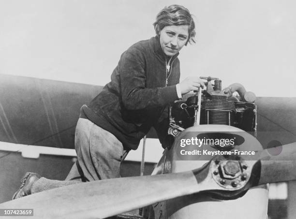 First Woman Air Engineer Amy Johnson Fixing A Propeller In London