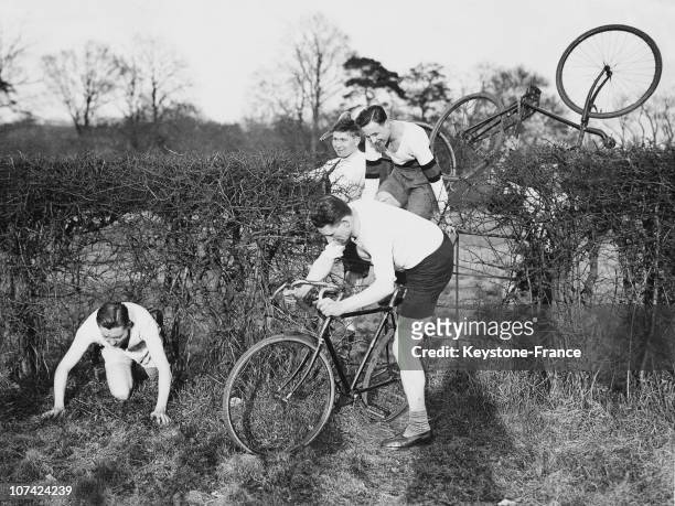 Cyclists Against Runners Annual Contest In England On March 12Nd 1932