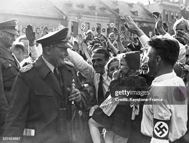 Hand Goring Hermann Goring Welcomed By The Crowd At Sudetenland In Germany On ...