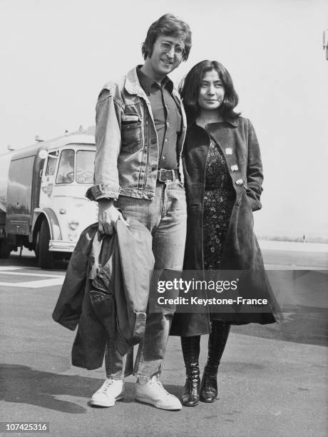 Portrait Of John Lennon And Yoko Ono Going To Cannes Festival At Nice In France During Seventies