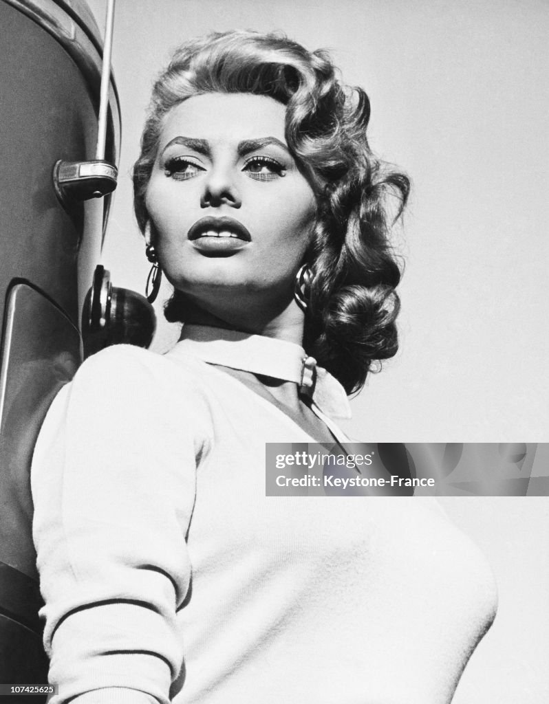 Sophia Loren In The Fortune To Be A Woman Movie On October 1955