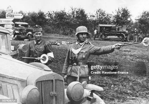 German And Hungarian Traffic Controlers In Hungary On June 21St 1941
