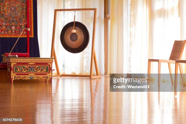 meditation room in a buddhist meditation center - yoga studio stock pictures, royalty-free photos & images